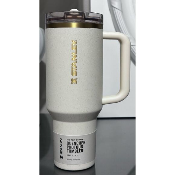 STANLEY QUENCHER PROTOUR FLIP STRAW TUMBLER, 40OZ- CREAM MOON - Picture 2 of 5